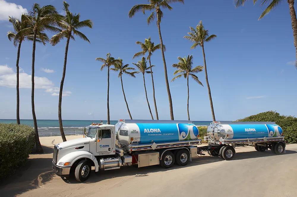 Aloha Petroleum gas station exterior